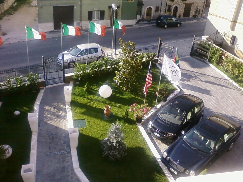 Hotel De Meis Capistrello Extérieur photo